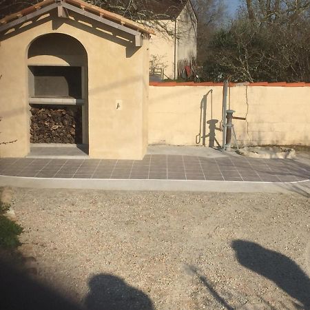 Superbe Gite A La Campagne Dans Le Bordelais Saint-Vivien-de-Blaye المظهر الخارجي الصورة